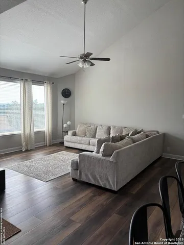 $2,600 | 21943 Akin Bayou, San Antonio, TX 78261