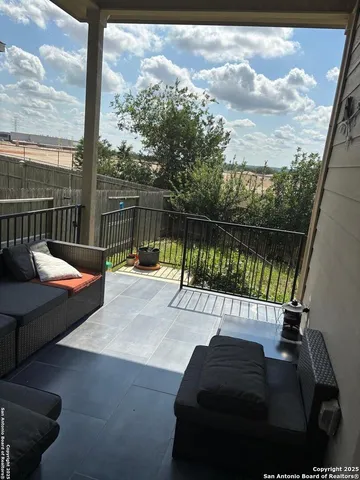 $2,600 | 21943 Akin Bayou, San Antonio, TX 78261