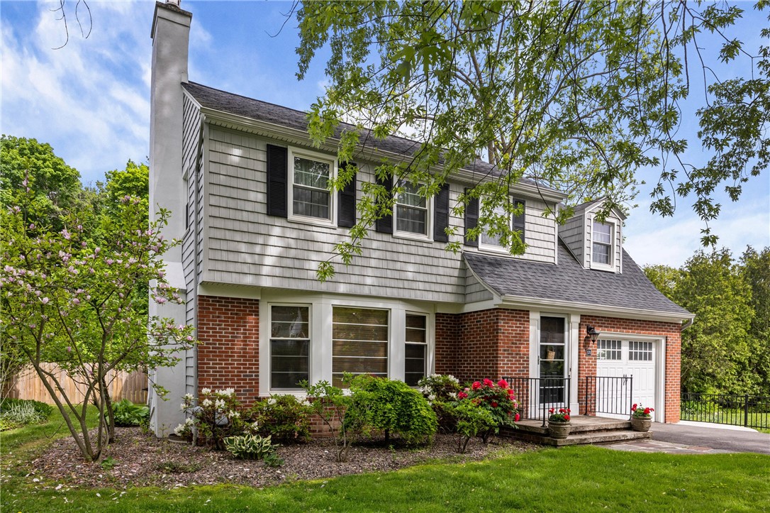 570 Antlers Drive Rochester, NY 14618 - Photo 5 of 46