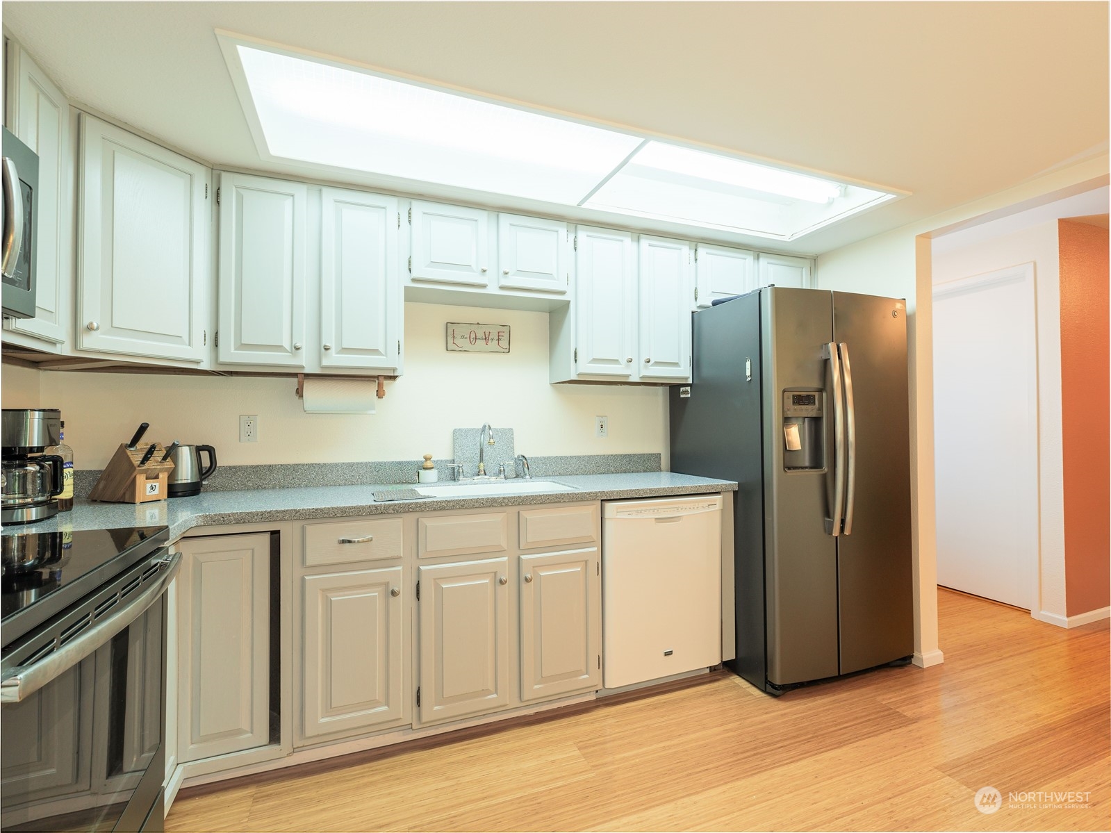 16929 Inglewood Road Northeast, Unit 203 Kenmore, WA 98028 - Photo 24 of 39