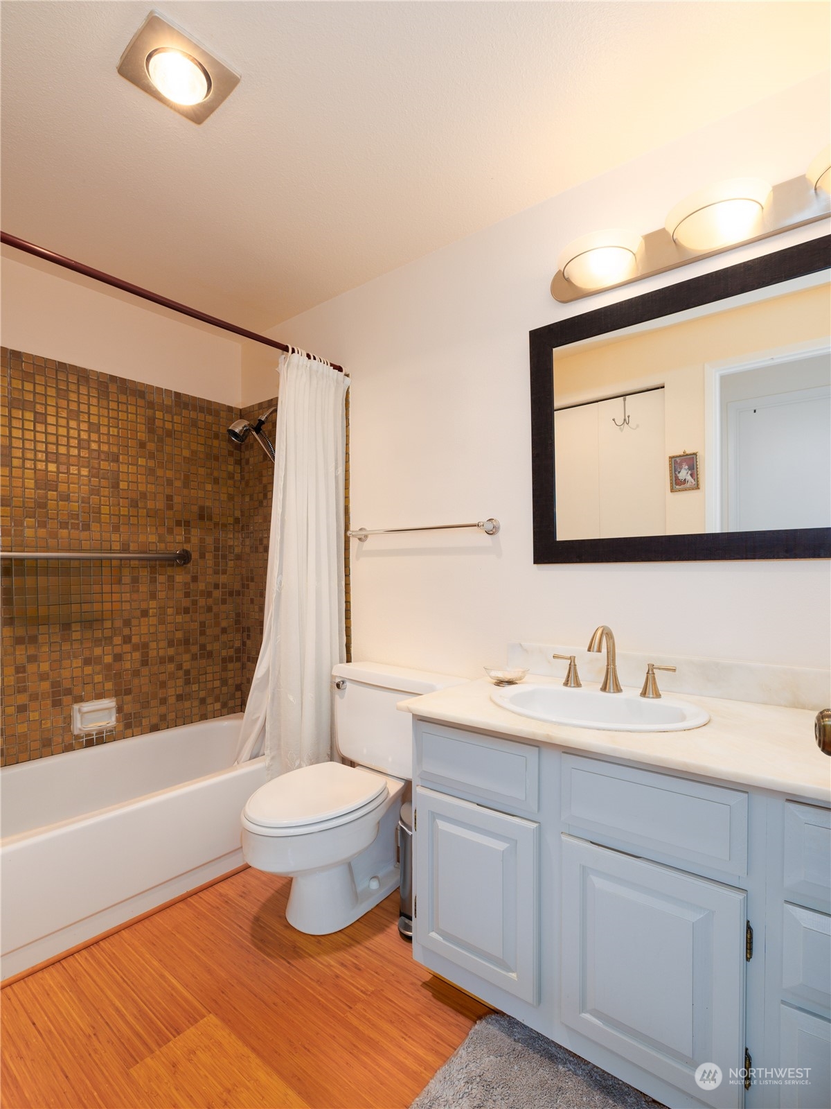 16929 Inglewood Road Northeast, Unit 203 Kenmore, WA 98028 - Photo 29 of 39