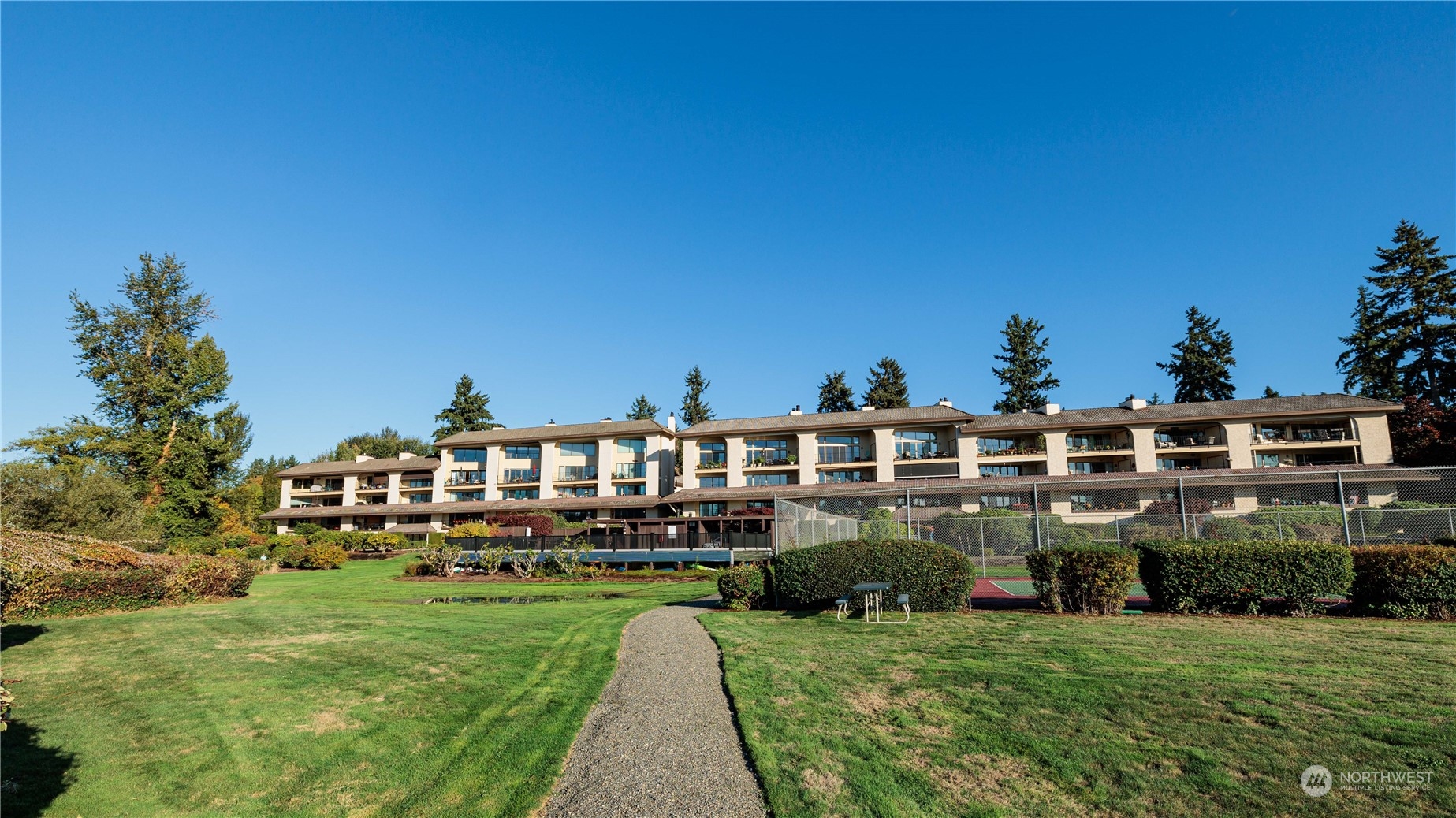 16929 Inglewood Road Northeast, Unit 203 Kenmore, WA 98028 - Photo 34 of 39