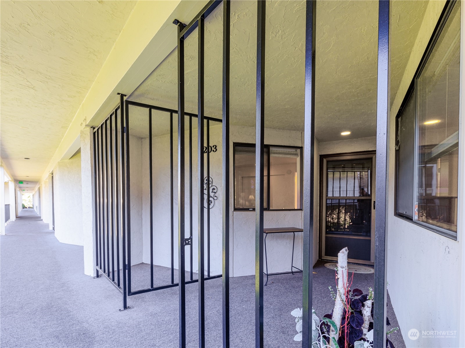 16929 Inglewood Road Northeast, Unit 203 Kenmore, WA 98028 - Photo 35 of 39