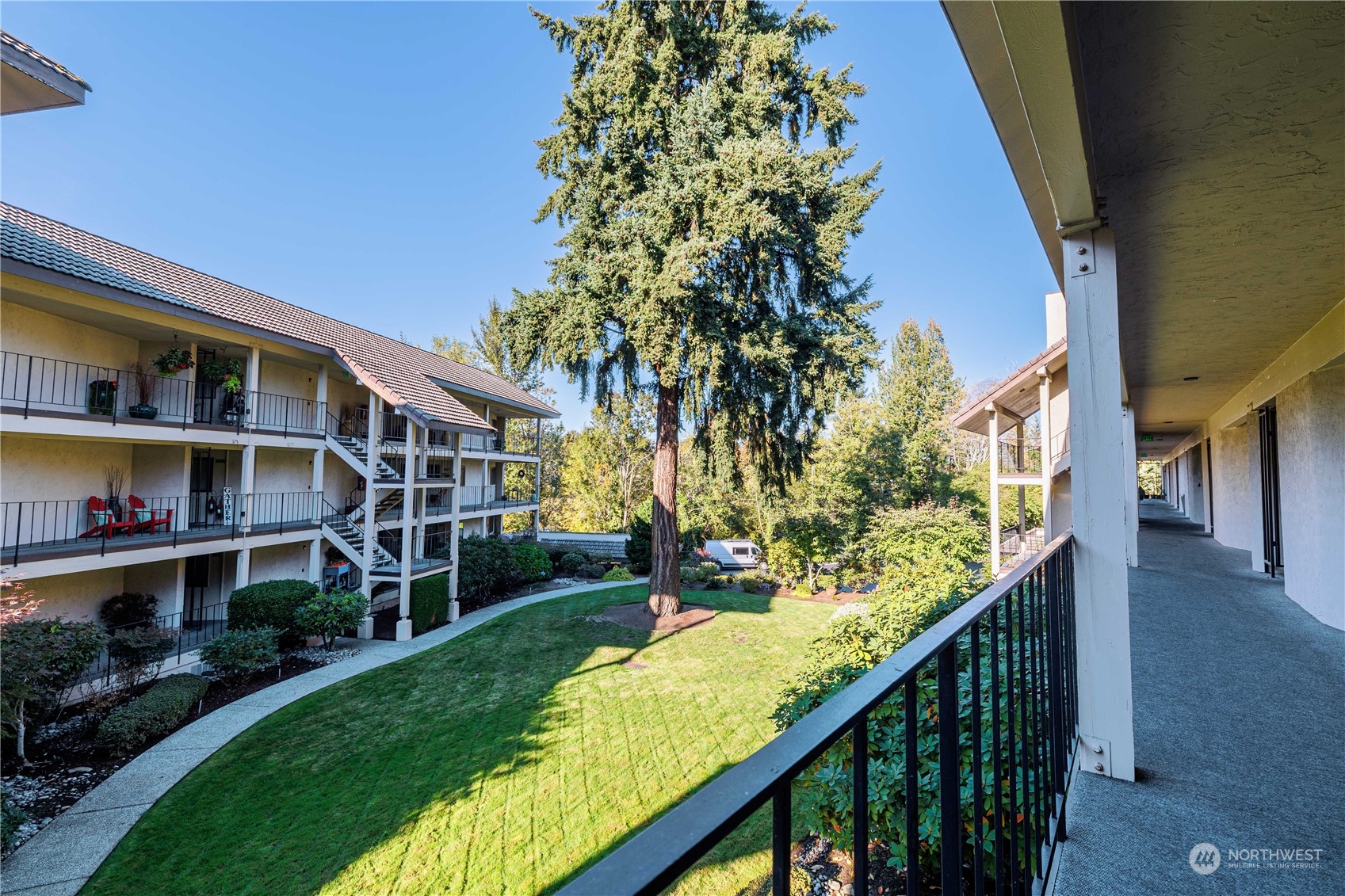 16929 Inglewood Road Northeast, Unit 203 Kenmore, WA 98028 - Photo 36 of 39