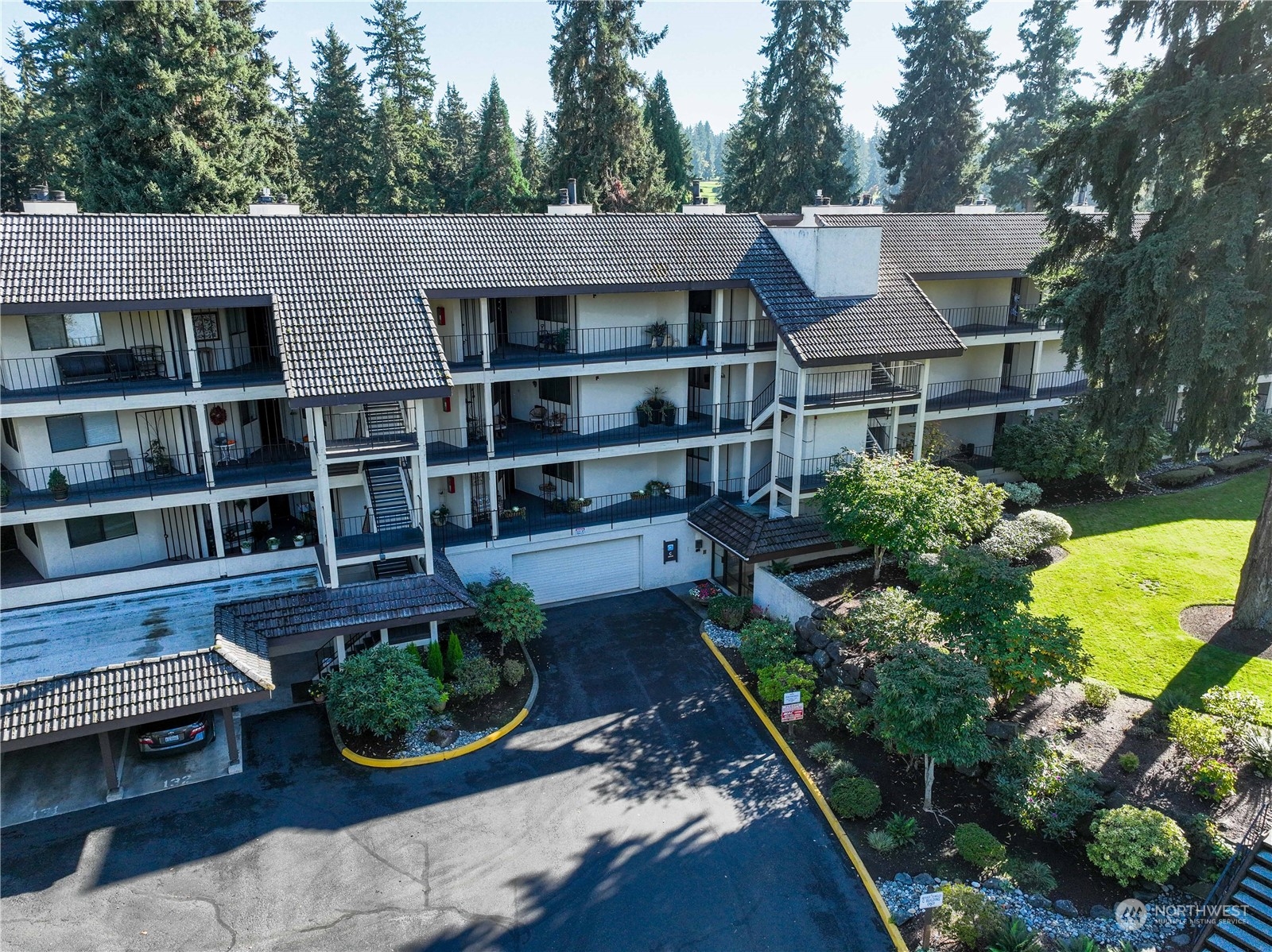 16929 Inglewood Road Northeast, Unit 203 Kenmore, WA 98028 - Photo 5 of 39