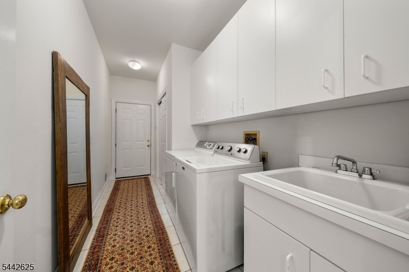8 Hurlingham Club Road Far Hills, NJ 07931 - Photo 9 of 26