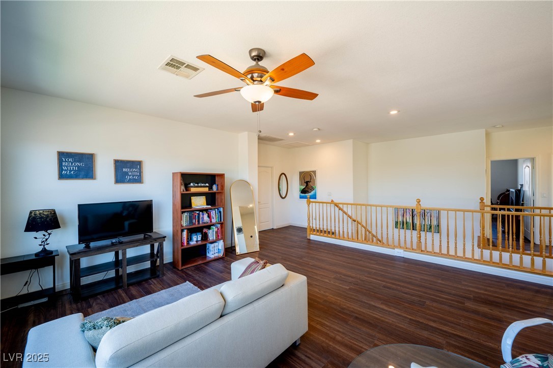 359 Hoskins Court Henderson, NV 89012 - Photo 38 of 85