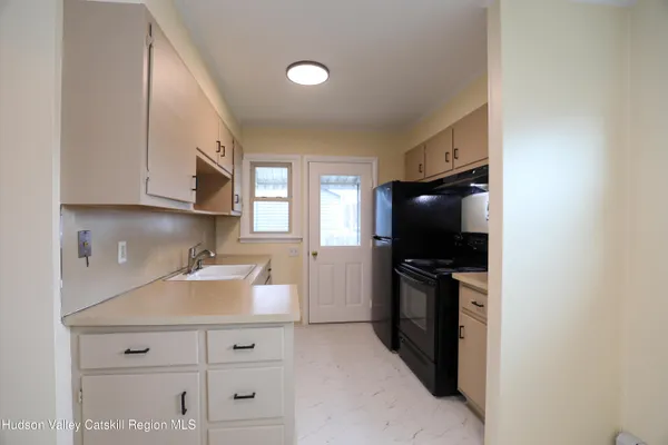 $369,000 | 11 Mountain View Avenue, Saugerties, NY 12477