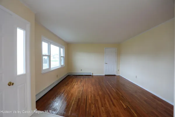 $369,000 | 11 Mountain View Avenue, Saugerties, NY 12477