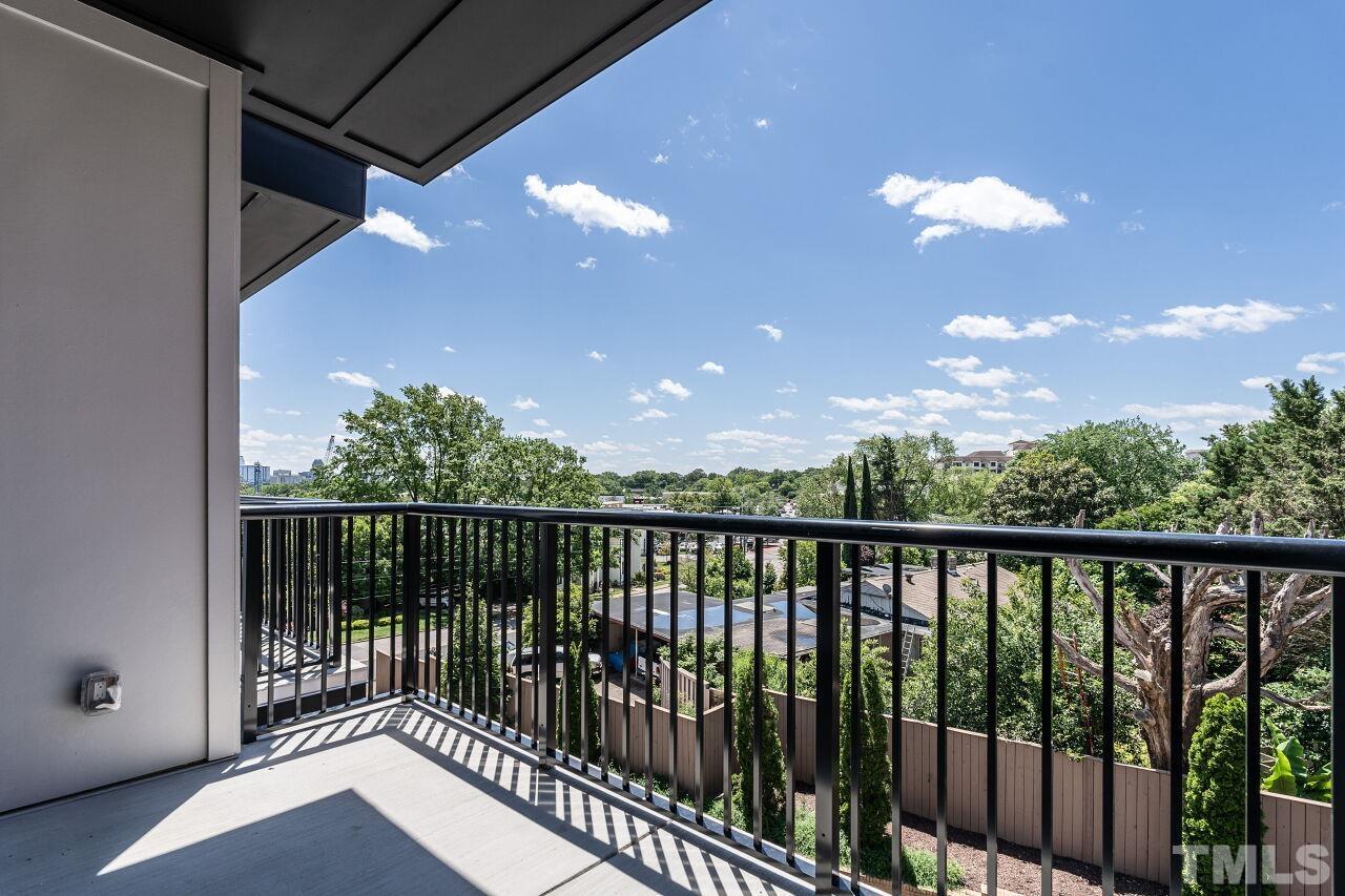 615 Daniels Street, Unit 318 Raleigh, NC 27605 - Photo 2 of 26