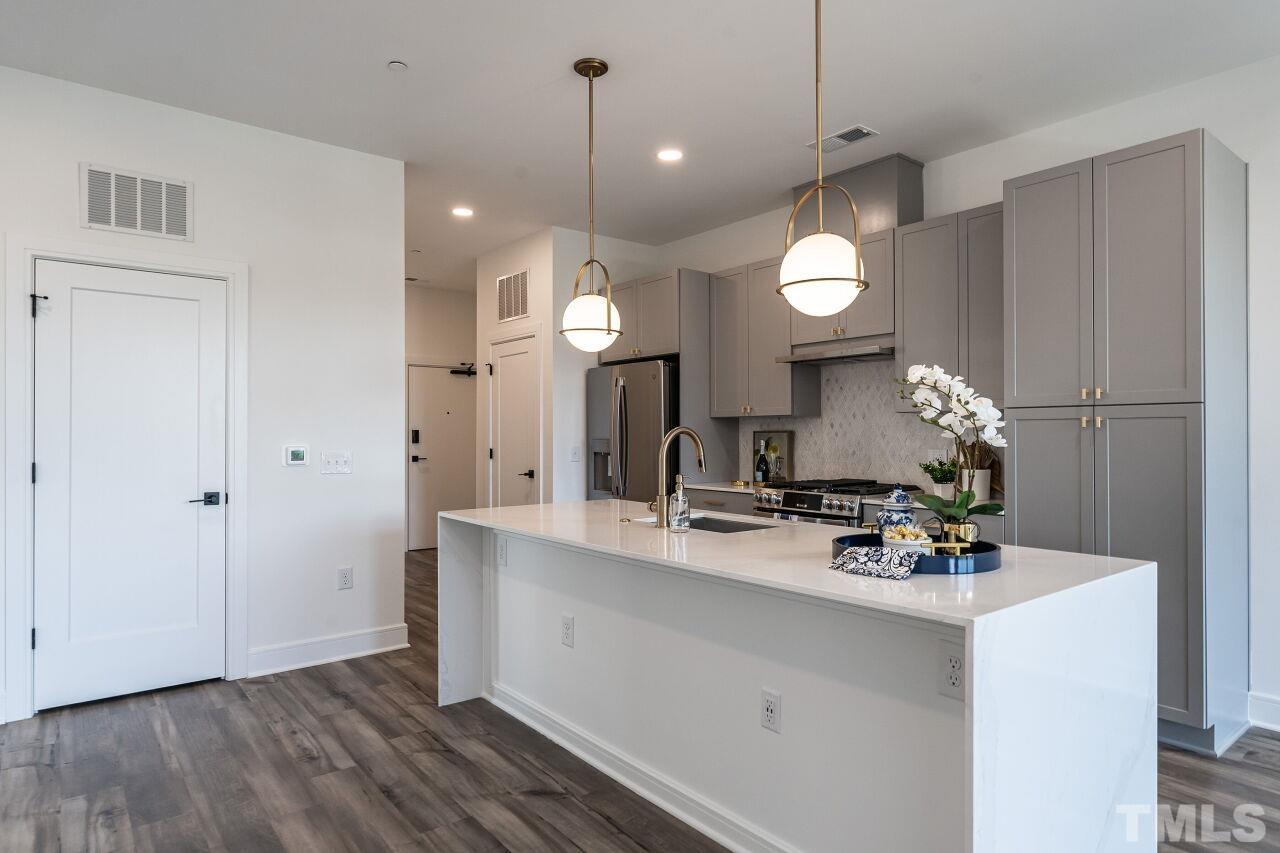 615 Daniels Street, Unit 318 Raleigh, NC 27605 - Photo 8 of 26