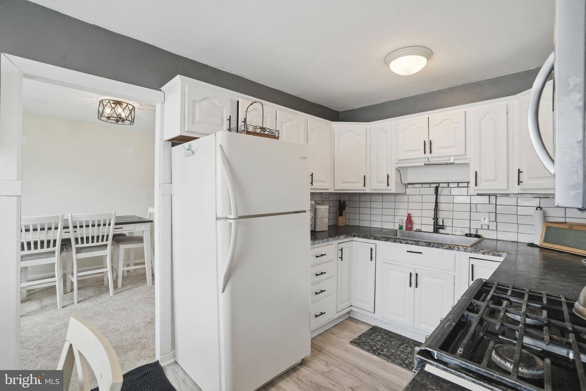 12612 Richton Road Philadelphia, PA 19154 - Photo 14 of 37 Gallery Image 14