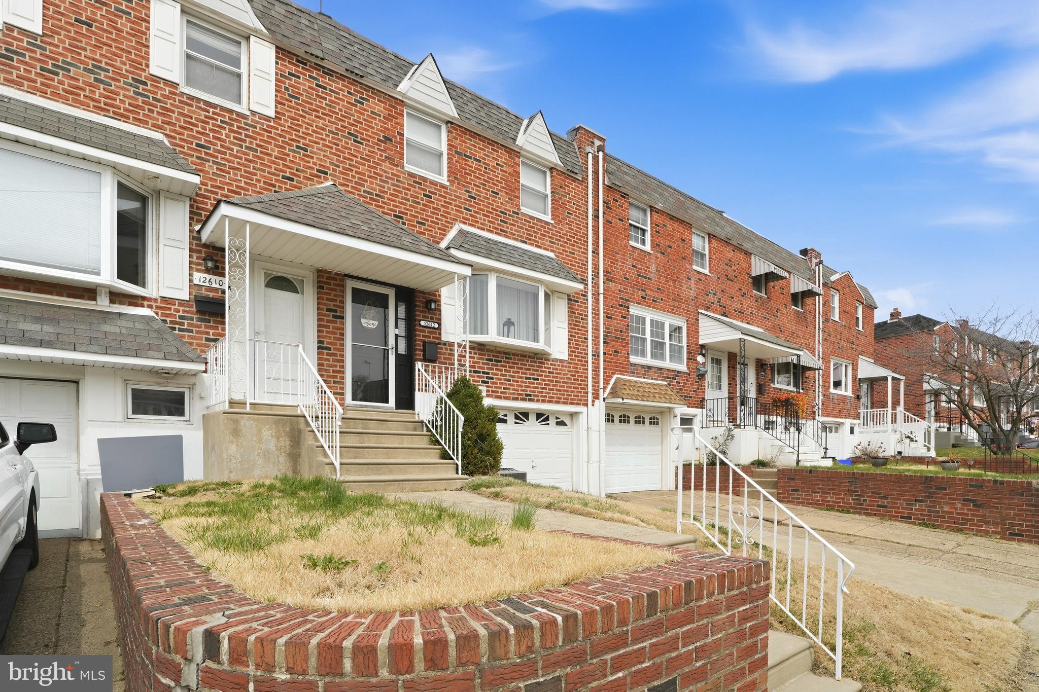 12612 Richton Road Philadelphia, PA 19154 - Photo 2 of 37 Gallery Image 2