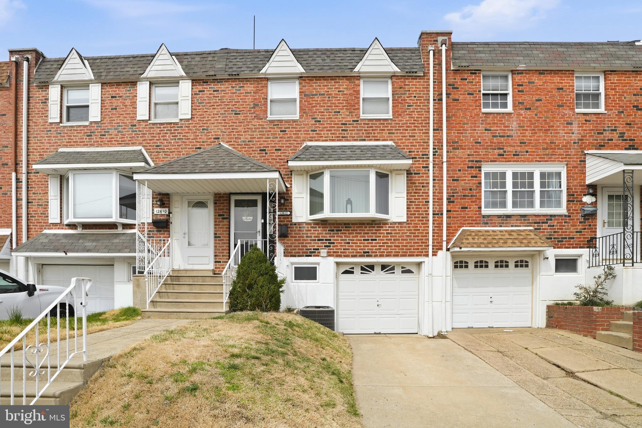 12612 Richton Road Philadelphia, PA 19154 - Photo 3 of 37 Gallery Image 3