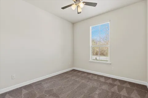 $348,500 | 120 Cyril Drive, Hutto, TX 78634