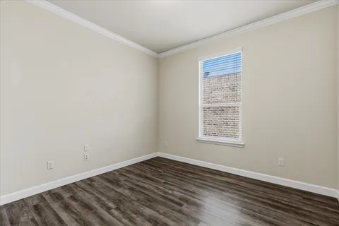 $348,500 | 120 Cyril Drive, Hutto, TX 78634