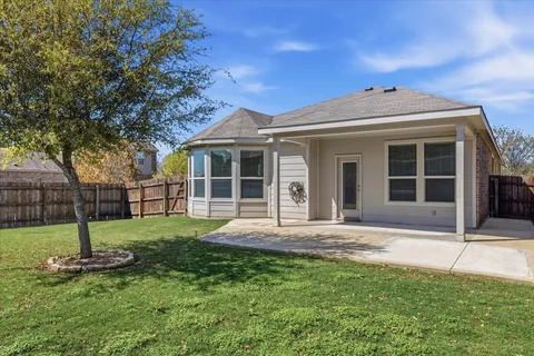 $348,500 | 120 Cyril Drive, Hutto, TX 78634