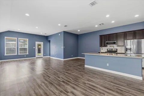 $348,500 | 120 Cyril Drive, Hutto, TX 78634