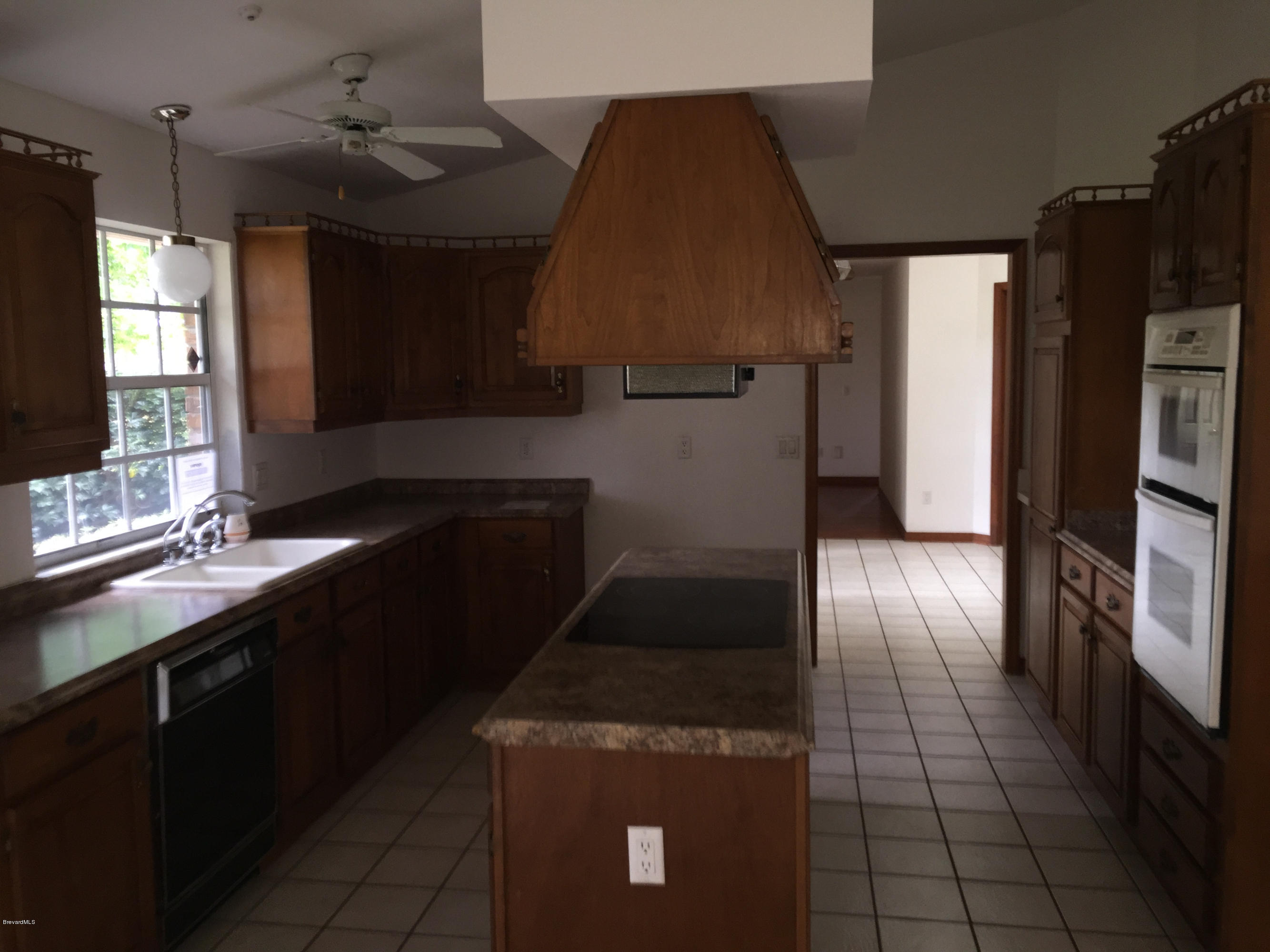 2880 Pomello Road Malabar, FL 32950 - Photo 12 of 20 Kitchen
