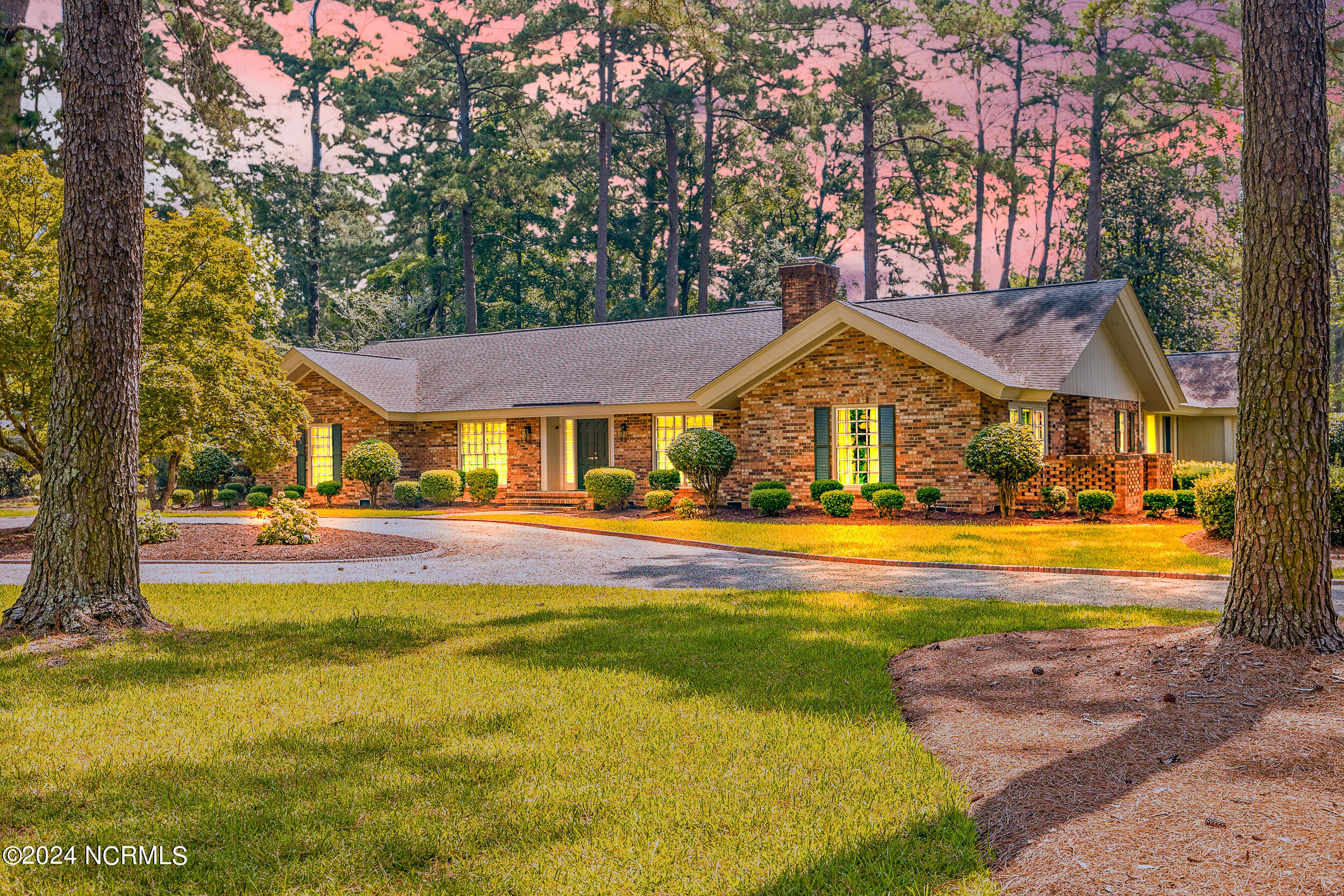 400 B T Road Lumberton, NC 28358 - Photo 1 of 74 0da4d06a0546a873520afc4a03317307-orig