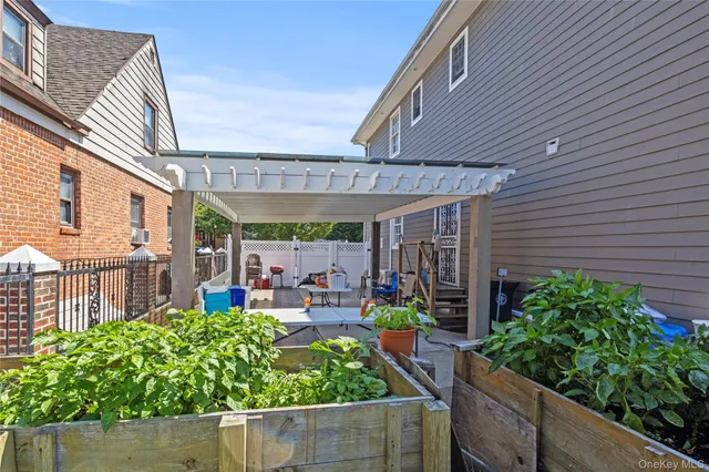 a view of outdoor space