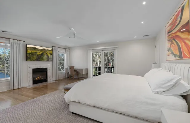 $5,850,000 | 421 Edge Of Woods Road, Southampton, NY 11968