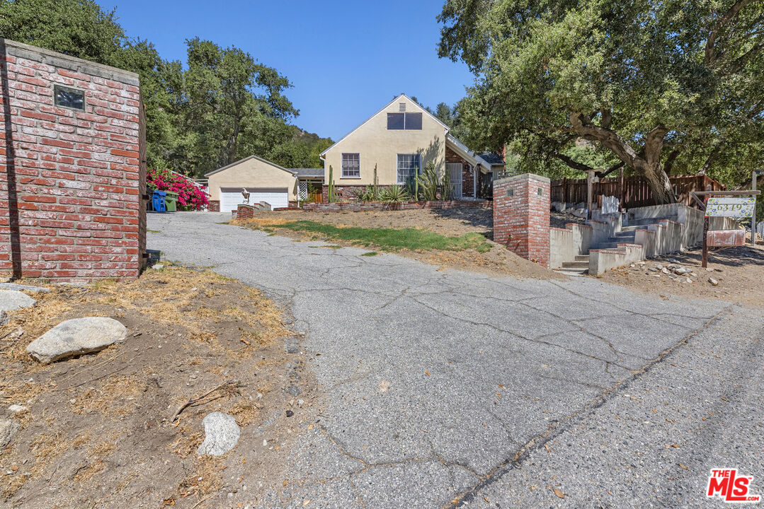 6327 Blanchard Canyon Road Tujunga, CA 91042 - Photo 5 of 71 Gallery Image 5