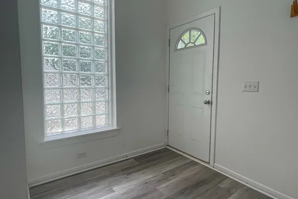 $4,095 | 1844 West Henderson Street, Unit SFH, Chicago, IL 60657