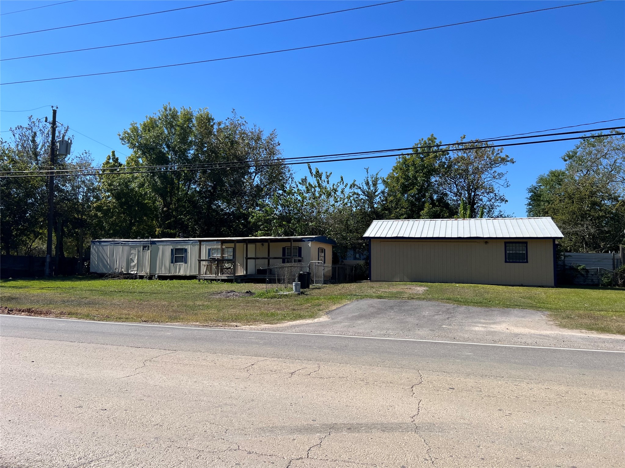 Frontage on Smith Rd 152'