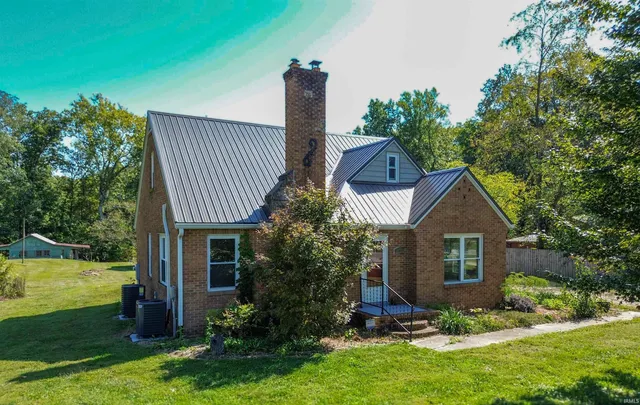 $265,000 | 2956 Highway 257, Washington, IN 47501