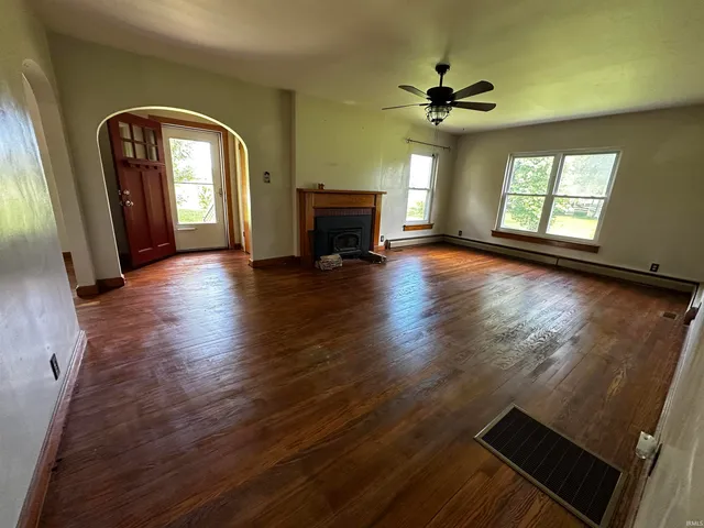 $265,000 | 2956 Highway 257, Washington, IN 47501