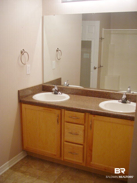 16752 Sugar Loop Foley, AL 36535 - Photo 16 of 34 Master sinks
