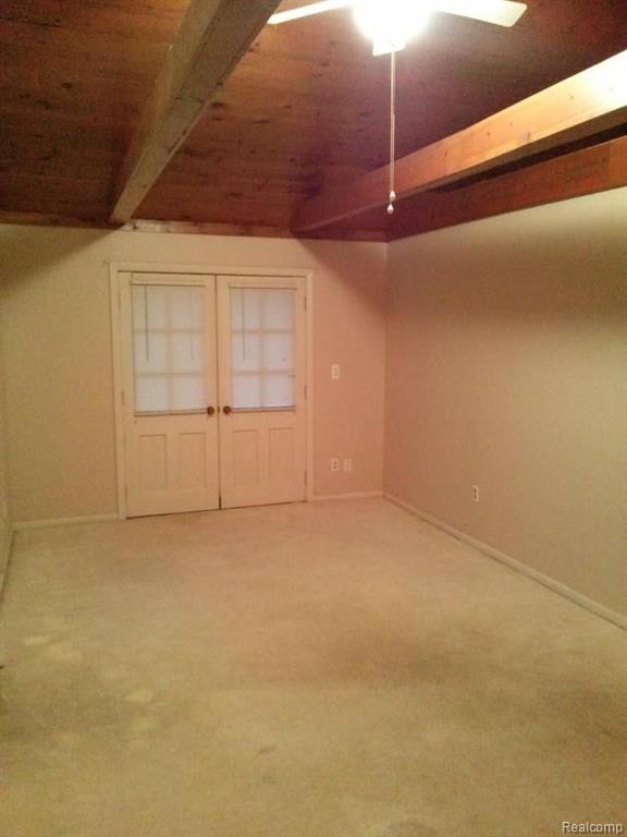 39 Texas Rochester Hills Rochester, MI 48309 - Photo 18 of 27