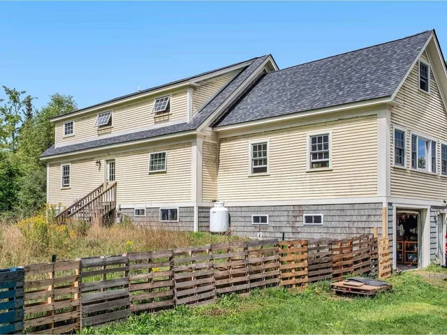 $590,000 | 403 Upper Depot Road, Marshfield, VT 05658