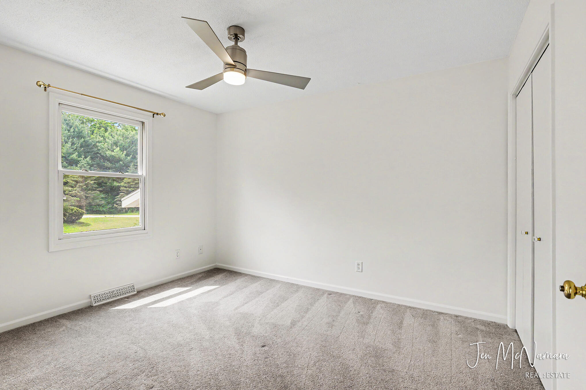 4050 Rector Street Northeast Rockford, MI 49341 - Photo 17 of 32 2nd Main Floor Bedroom