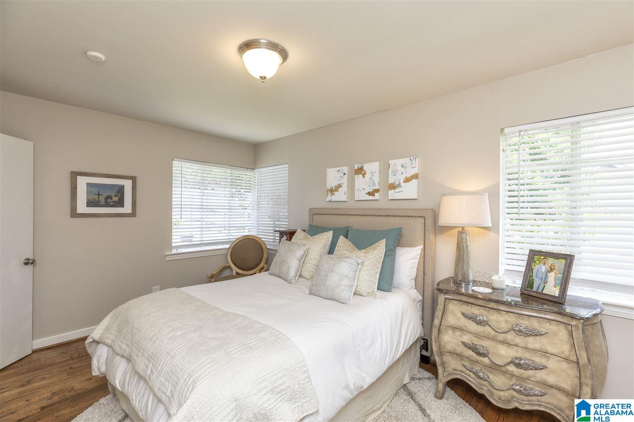 2004 Southwood Road Vestavia Hills, AL 35216 - Photo 16 of 24