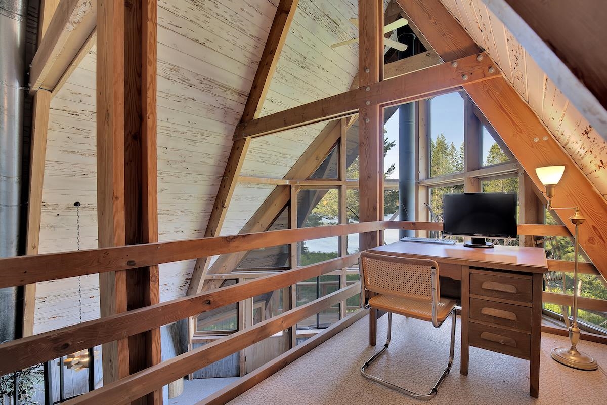 2072 Serene Road Soda Springs, CA 95728 - Photo 9 of 21 Office/Loft