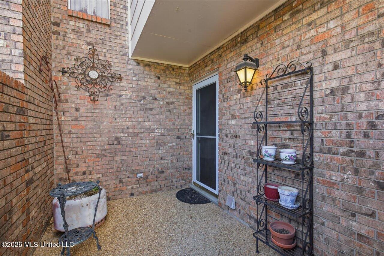 48 Roundtree Circle Brandon, MS 39042 - Photo 6 of 42 07-48 Roundtree Circle _ Hometoursms.com