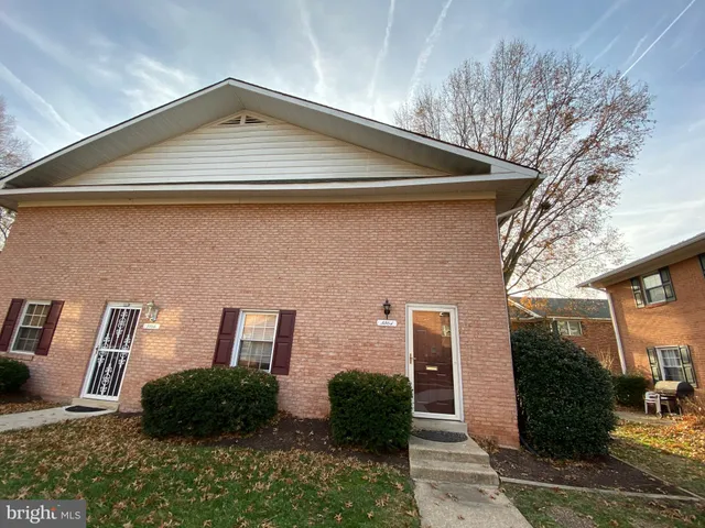 $1,900 | 8864 Walutes Circle, Unit C, Alexandria, VA 22309