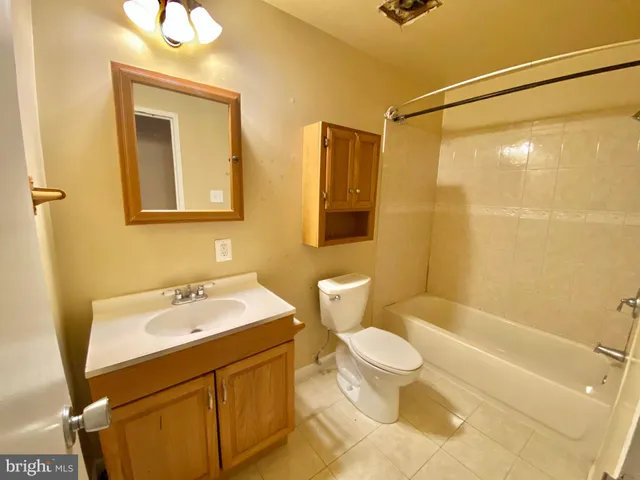 $1,900 | 8864 Walutes Circle, Unit C, Alexandria, VA 22309