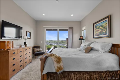 $949,000 | 7129 Canyonpoint Place, Castle Pines, CO 80108