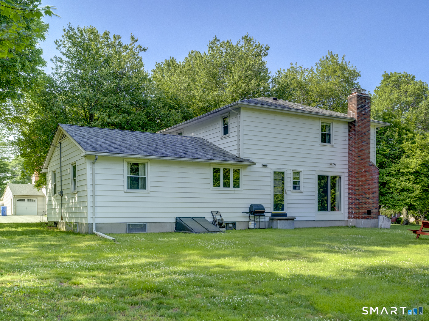 63 Chamberlain Street Torrington, CT 06790 - Photo 7 of 39