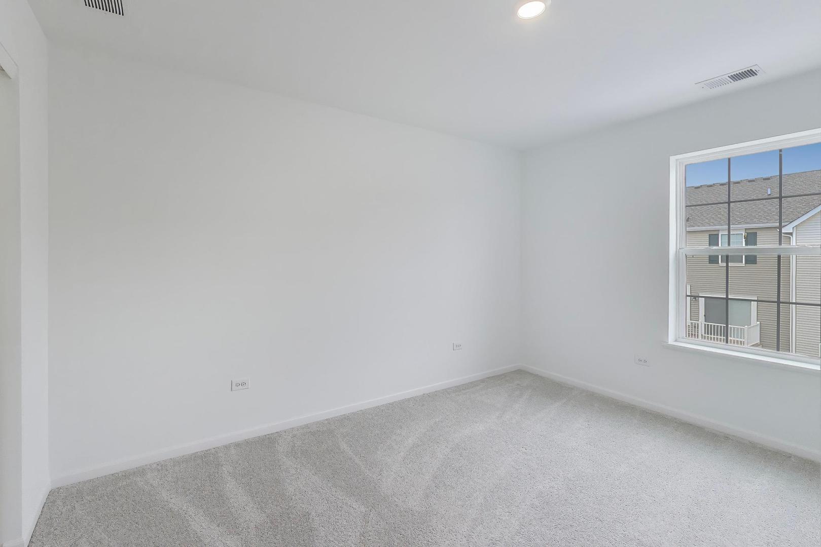 1406 Neubauer Circle, Unit 1904 Lindenhurst, IL 60046 - Photo 21 of 28