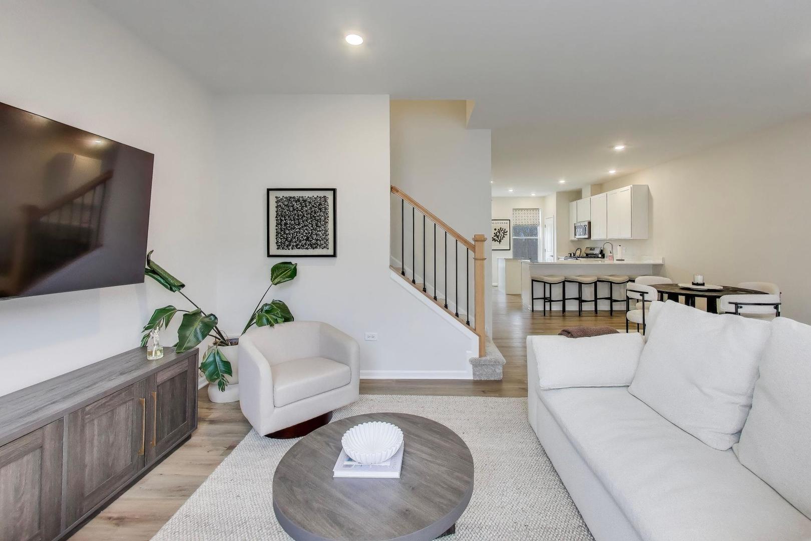 1406 Neubauer Circle, Unit 1904 Lindenhurst, IL 60046 - Photo 4 of 28