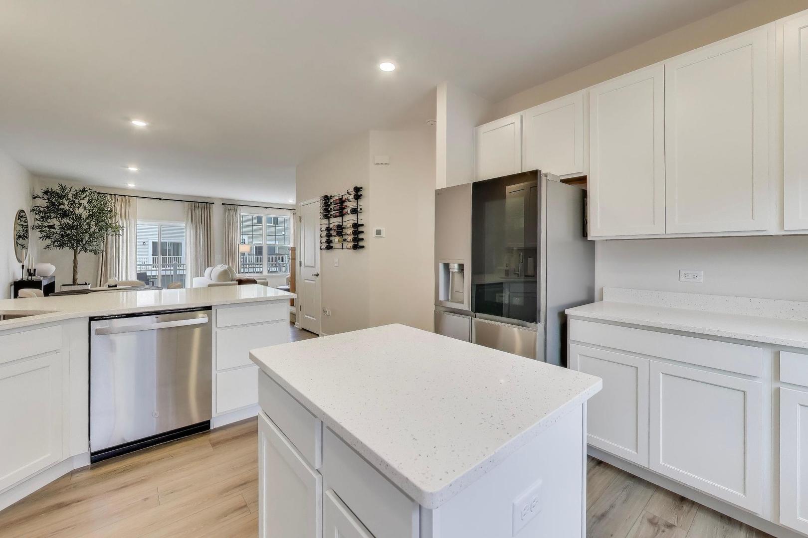 1406 Neubauer Circle, Unit 1904 Lindenhurst, IL 60046 - Photo 10 of 28