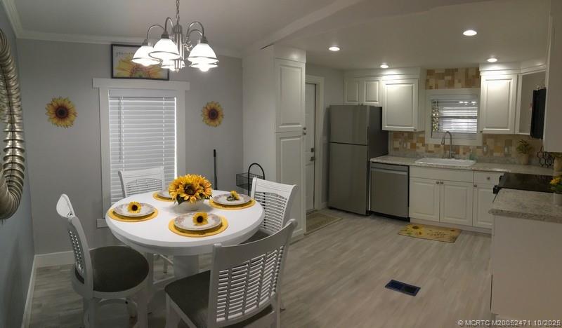 Kitchen Dinning area