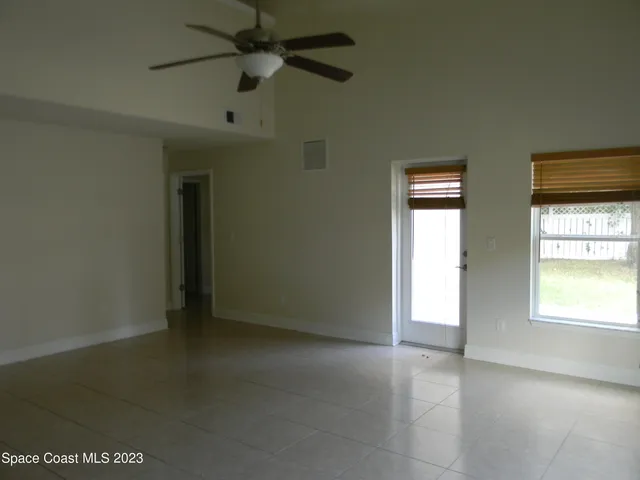 $2,400 | 1576 Alaqua Way, Melbourne, FL 32904