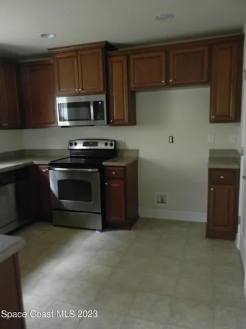 $2,400 | 1576 Alaqua Way, Melbourne, FL 32904