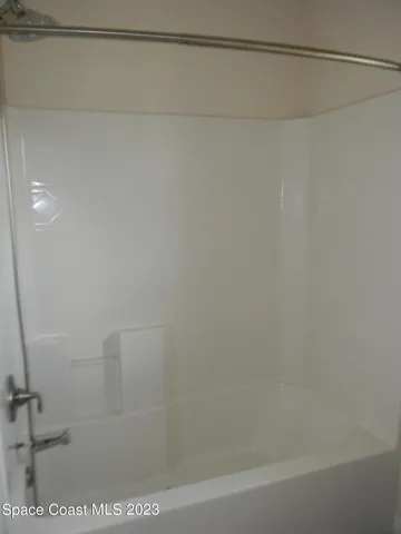 $2,400 | 1576 Alaqua Way, Melbourne, FL 32904