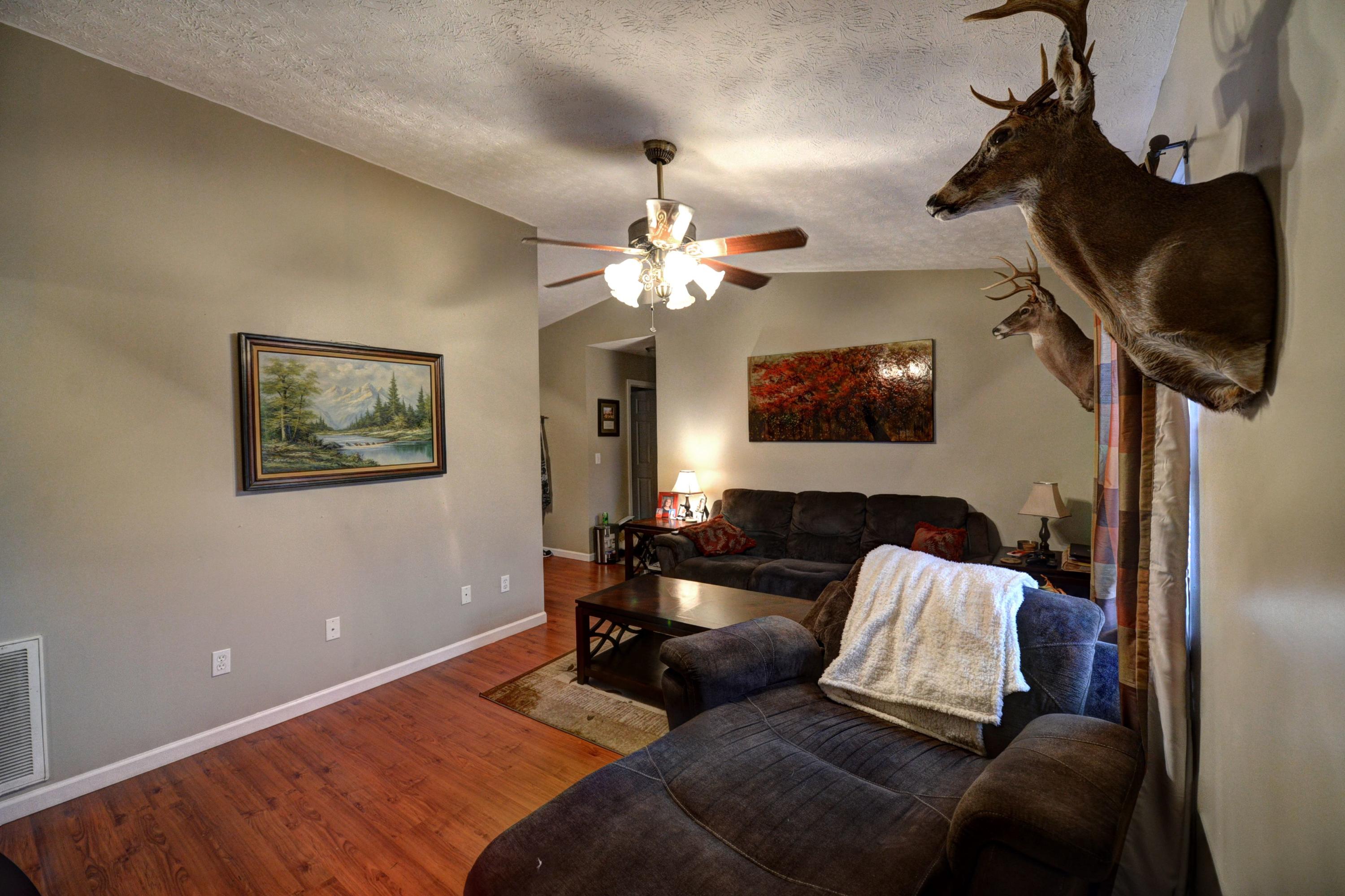 971 Grassy Branch Road Dayton, TN 37321 - Photo 4 of 19 4-971 Grassy Branch Living 3